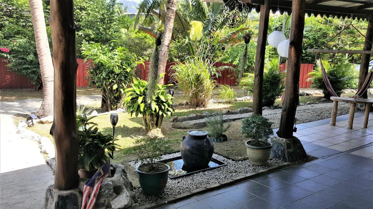 Sabandy House B&B Padang Mat Sirat Bagian luar foto